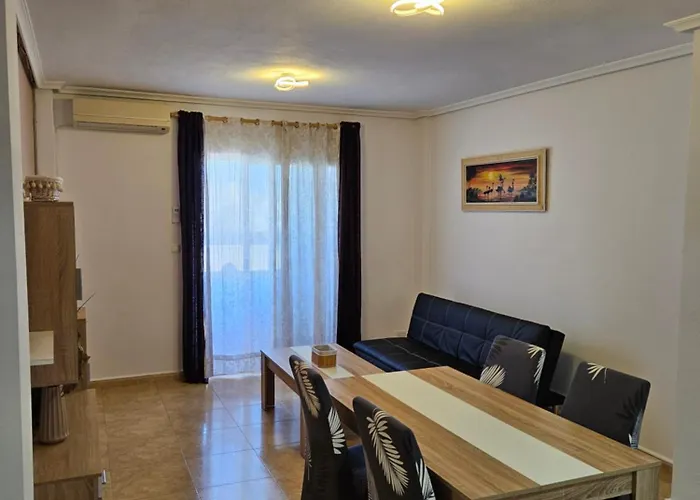 Piso Monika